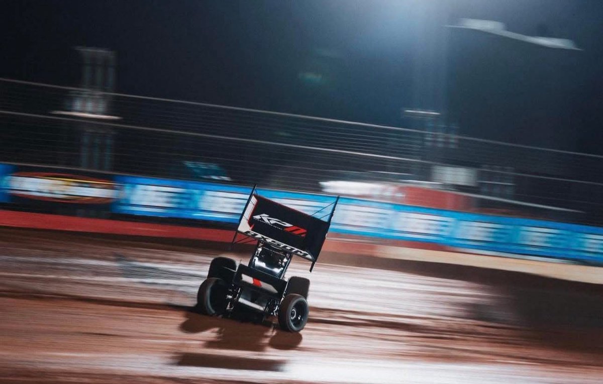 Eaxsomracing's tweet photo. @KPMotorsports27 is headed to @knoxvilleraces
Watch the team live @dirtvision
Limited amount of merch available at trailer
https://t.co/PU4HUs6Wpm
#KPM #Berrymanracingshocks
#ALdriveline #DMI #M2Bearings #zmax #WIC https://t.co/P6mZ6ra751