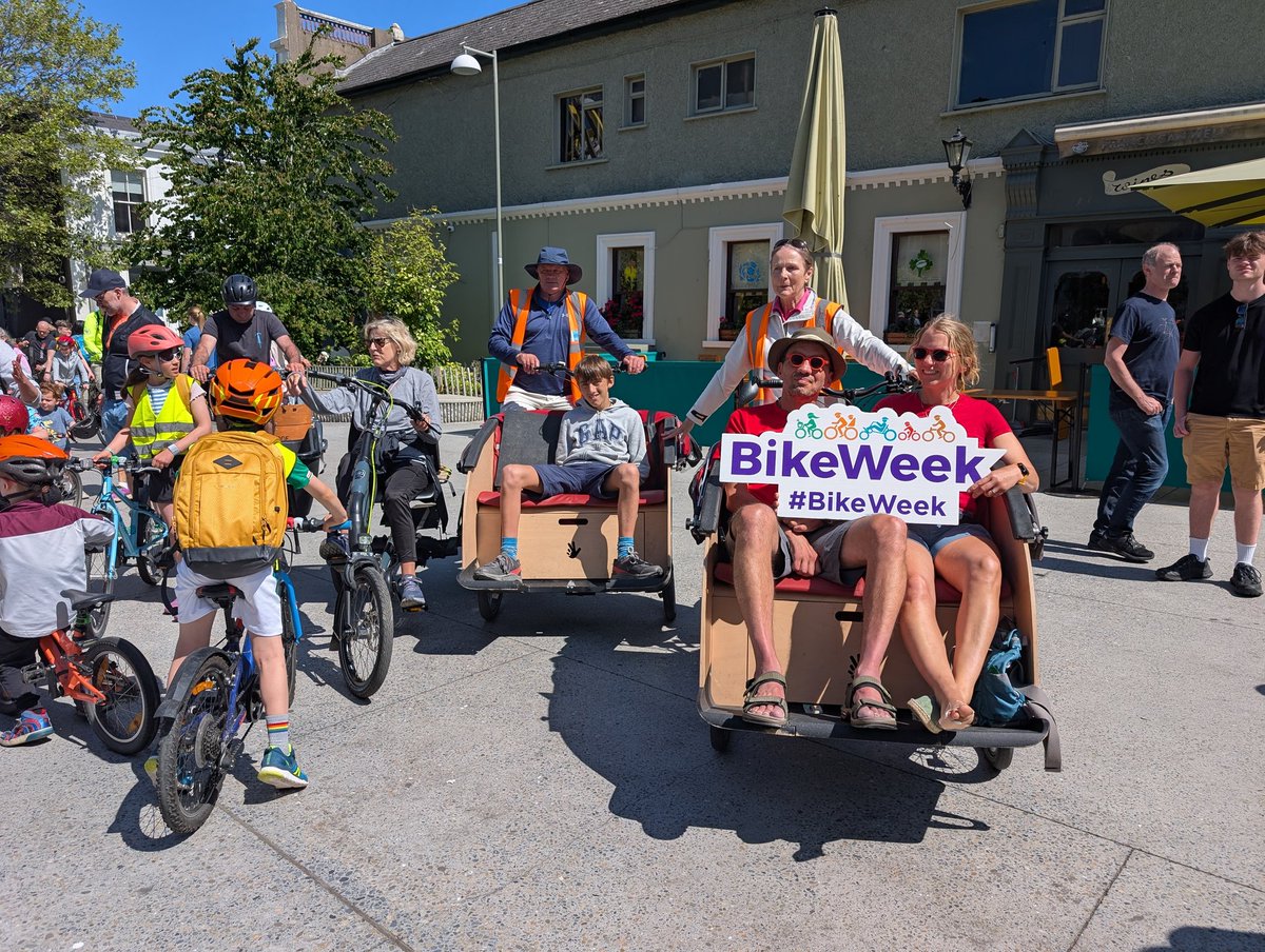 age_cycling's tweet image. Biodiversity Cycle in #DunLaoghaire in #BikeWeek, with @TheBikeHub_ie accessible bikes. Thanks to @dlrcycling , @SupportLivingSt , @dlrcc , @TidyTowns.
@MNDPatients