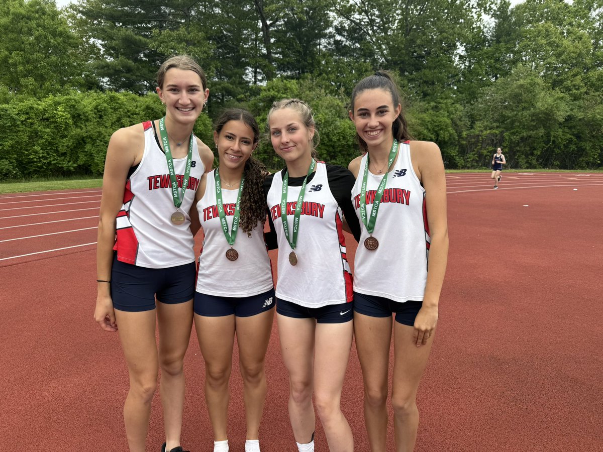 Girls shuttle hurdles 3rd overall <a href="/TMHS_Athletics/">TMHS Athletics</a>