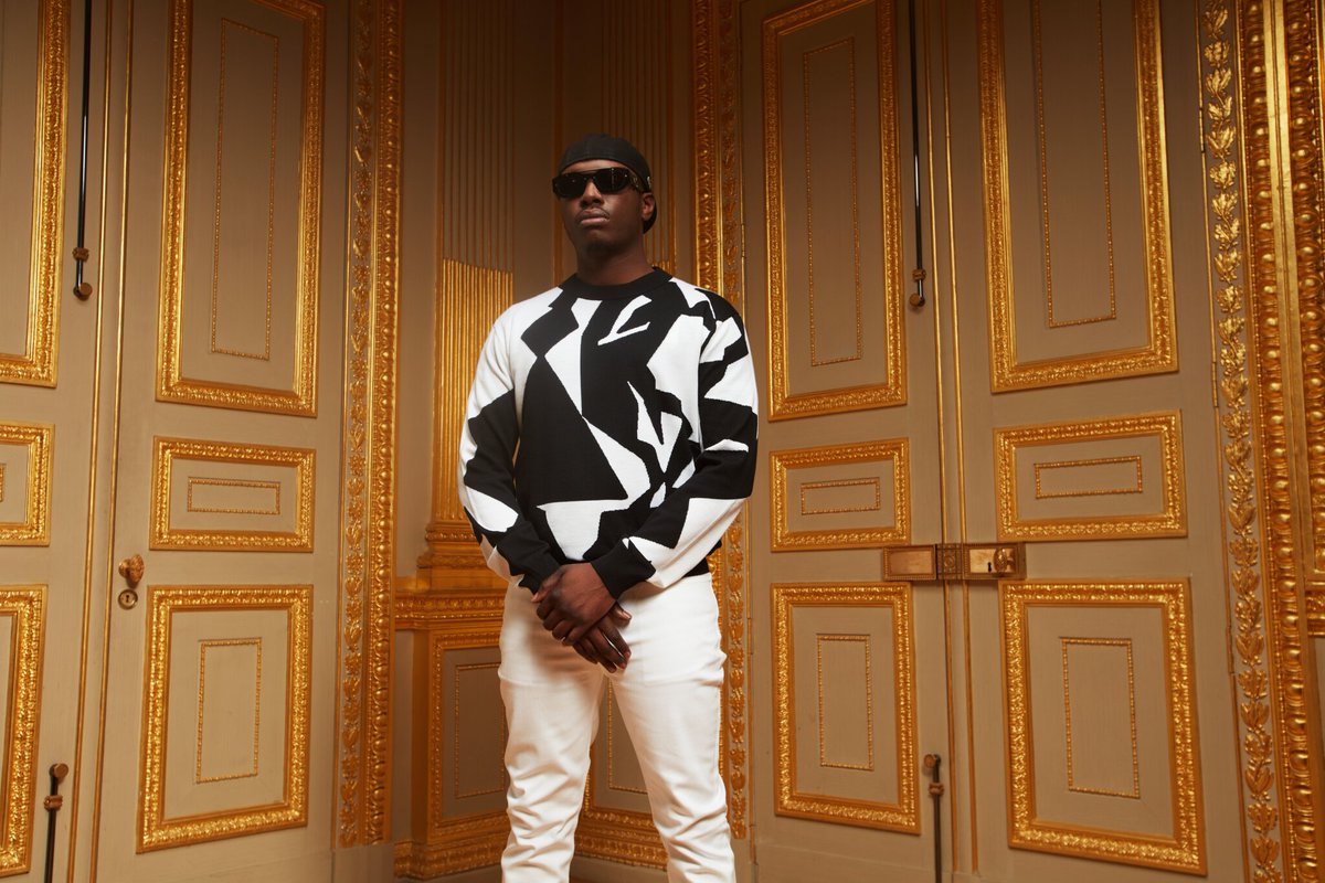 « La League », « Laboratoire », « Pyramide »… Les 5 titres phares de la carrière de Werenoi ⤵️

l.leparisien.fr/Y1TA