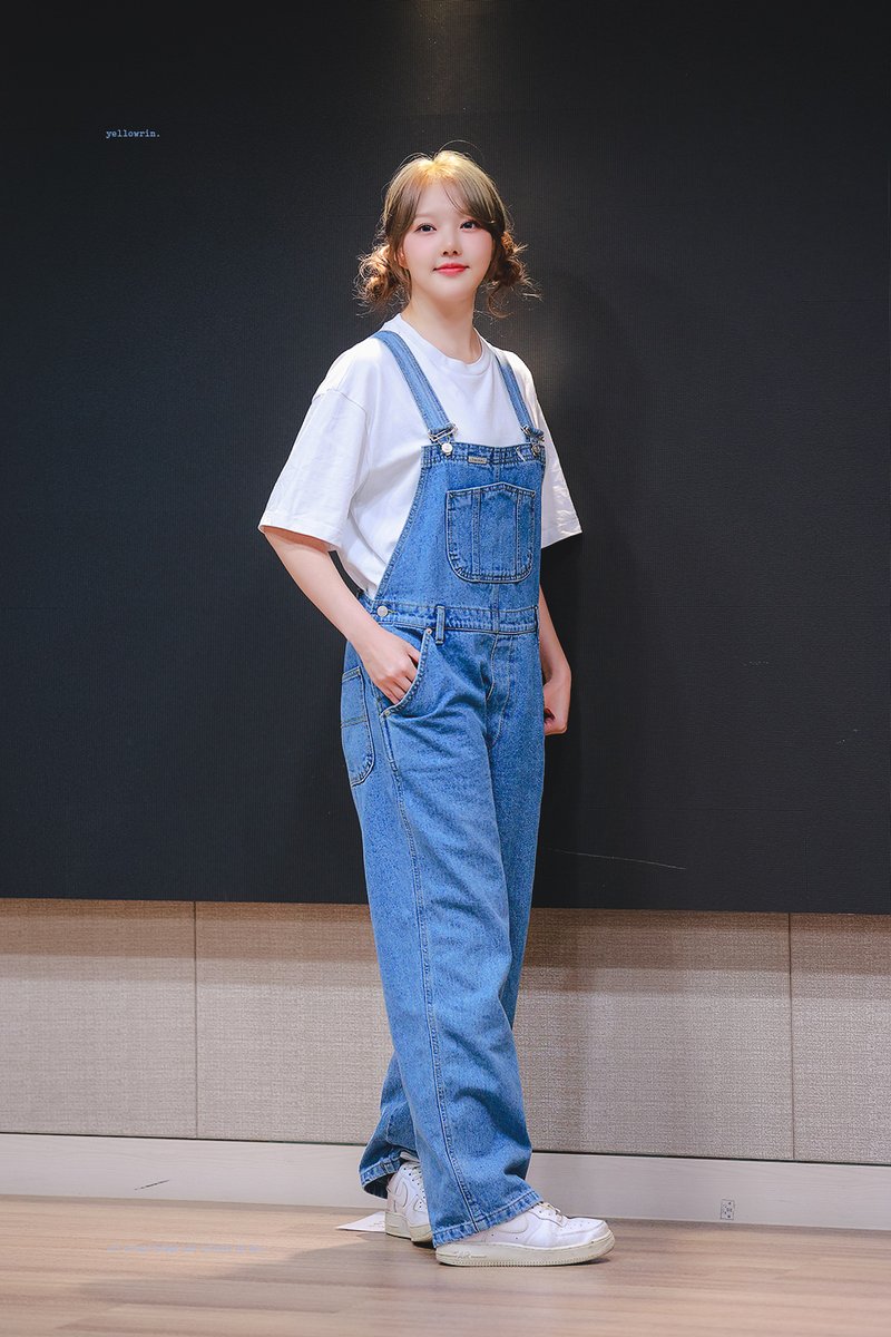 _YEllowRIN's tweet photo. 241004 #예린 #YERIN
#예린솔로데뷔3주년 https://t.co/jiQvEqRx1E