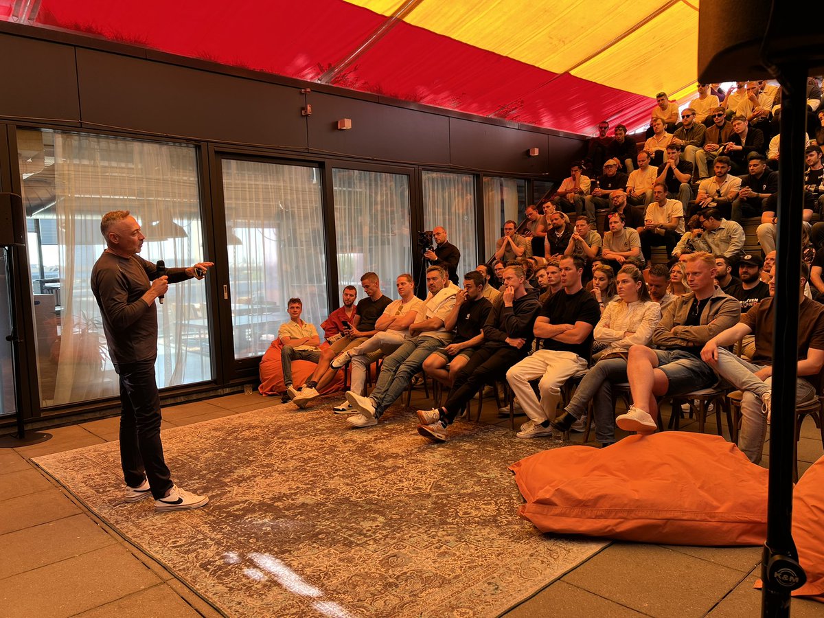 TrialXtreme's tweet photo. Live from #beamfest2025! ๐๏ธ
Attendees are listening how to win $10,000 $USDC in our exclusive @BuildOnBeam #Beamfest tournamentโฆ ๐ https://t.co/ksheDIwpS3