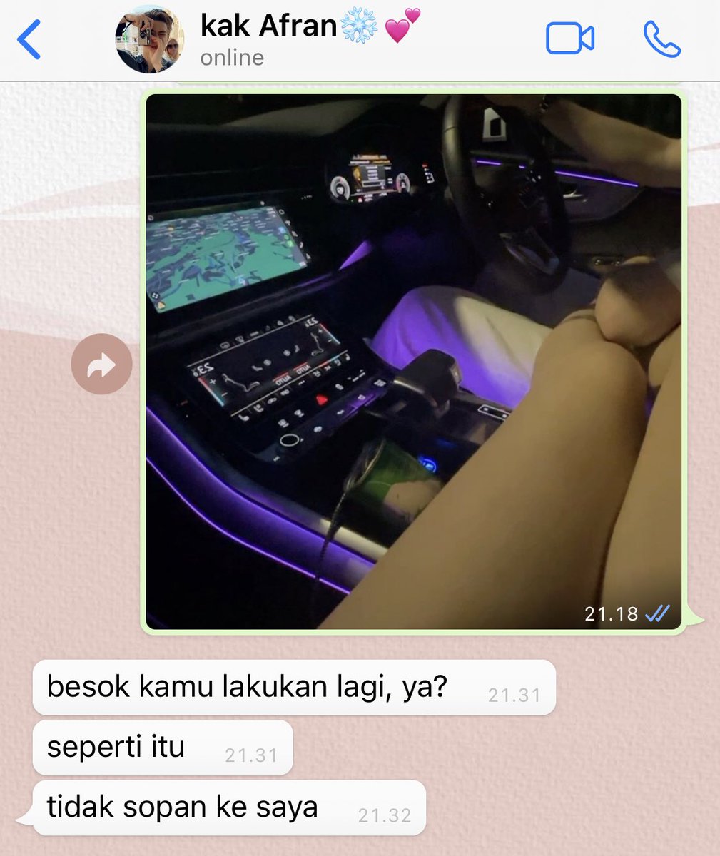 muffinpiw's tweet photo. kaki mulus
—
#afranxaviera few tweets au https://t.co/Tlqkpjc519