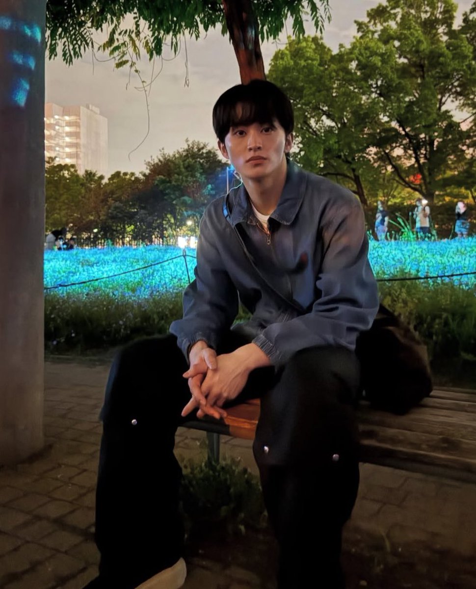 remermarkram's tweet image. อยากเลิกงานแล้วมีคนทรงนี้มารอรับกลับบ้านว่ะ