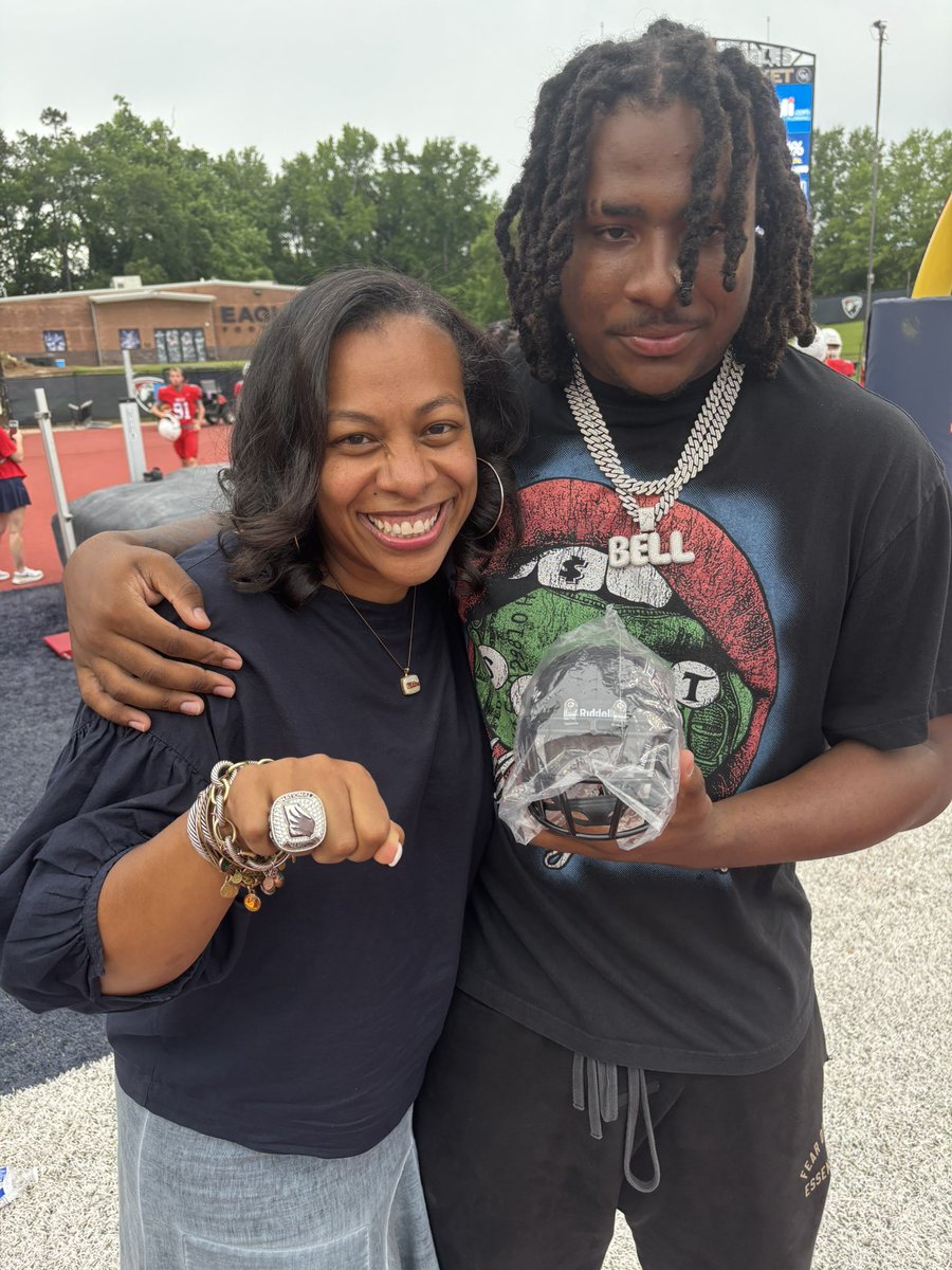 julescafe88's tweet photo. Great Spring game at Milton last night. Loved celebrating last year’s champs with helmets to go with those rings. https://t.co/xHWWTgK9VS