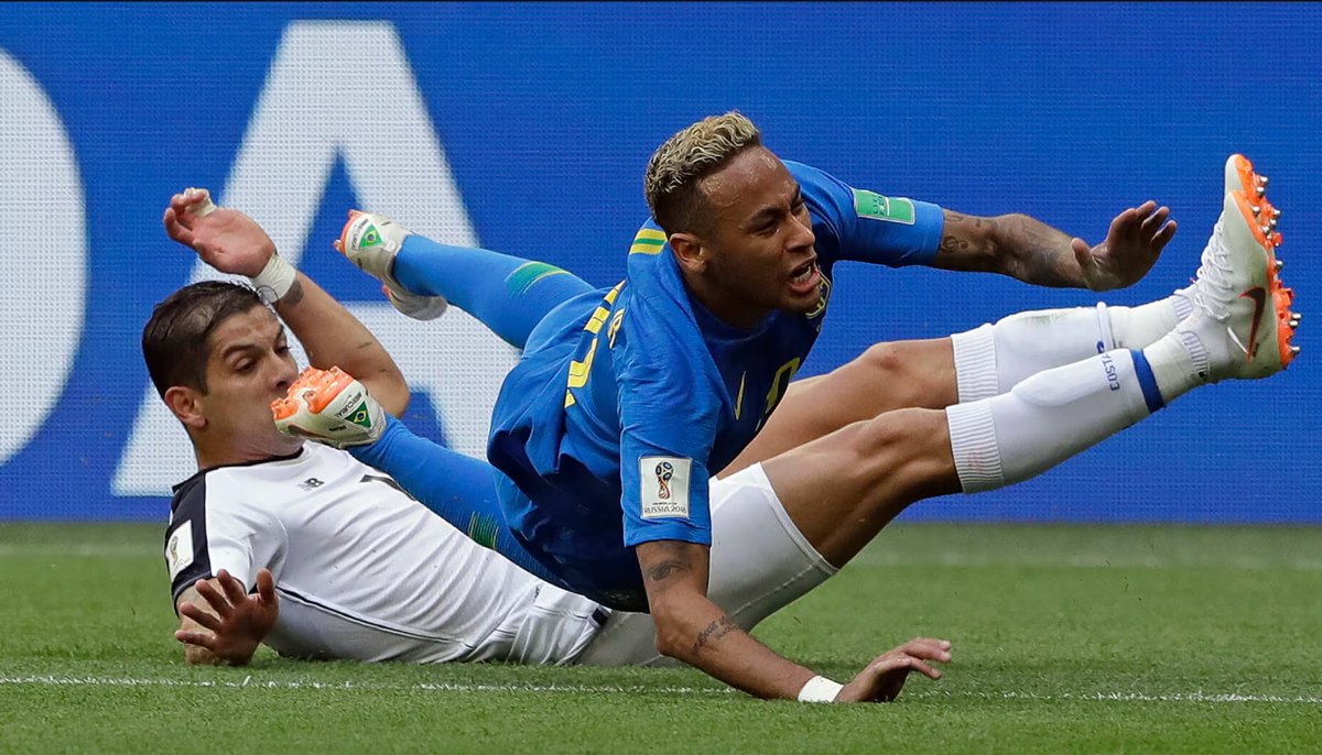 tdmascrc's tweet photo. Silencio que hoy jugó su último partido Cristian Gamboa ¡El mejor lateral derecho de nuestra historia! https://t.co/wNJNrkP7r8