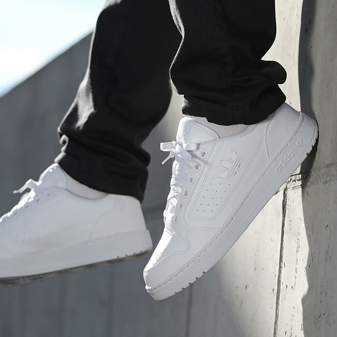 🚨 Super Promo + Cupom:
🤍 Combina bem com tudo.

adidas NY 90 "Triple White"
De R$499,99 | Por R$280,49

Na adidas: sdmlinks.com/chyv