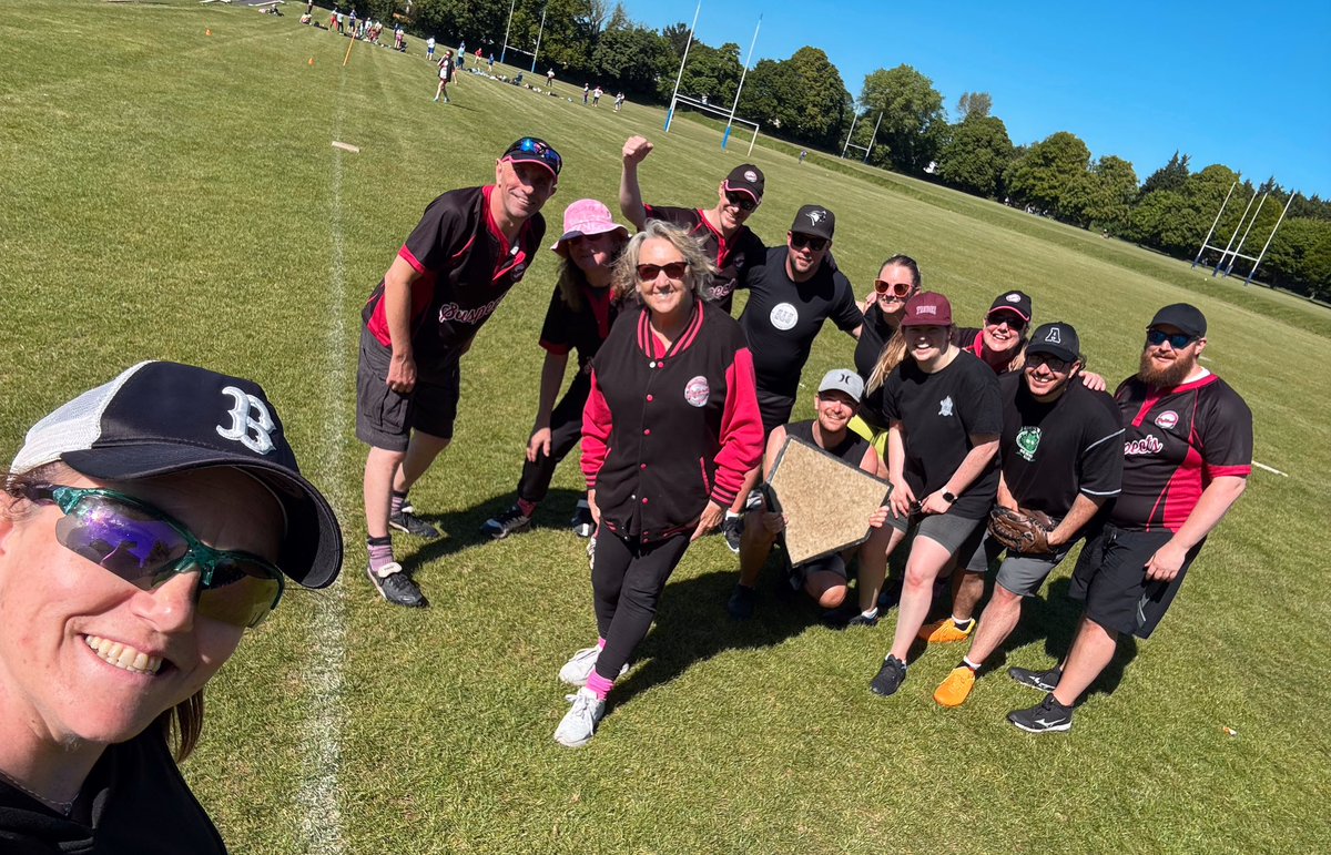 SuspectSoftball's tweet photo. Great day of Softball in Castlknock. Suspects Joes winners of the Rec Comp https://t.co/1UsLSyEYRP