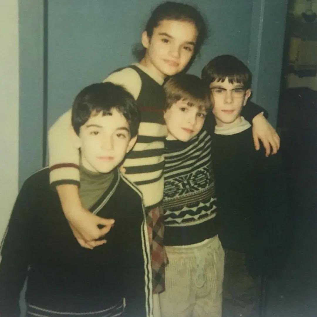 Esta noche desde <a href="/cuentametve/">Cuéntame cómo pasó</a> estamos con <a href="/soyyomelody/">Melody Oficial</a> en <a href="/eurovision_tve/">Eurovisión España - RTVE 🇪🇸</a>. Esta noche ¡ganaremos! ❤️