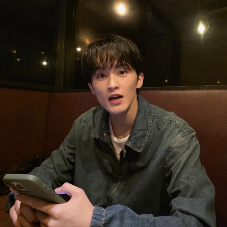 zluv_xoxos's tweet photo. ❕❕RESTARTING❕❕

 ࣪𖤐.ᐟ DAY 5

hi! i’m zhav, looking for some interactive #filozen

📎 she/her    08L,filo&amp;arabian
📎not new to #stantwt #kpoptwt 
📎mains - nct,svt,aespa

soon to be 7dream au writer so i need moots huhu

rt and like to be moots💋 https://t.co/c9LRVkGQN3