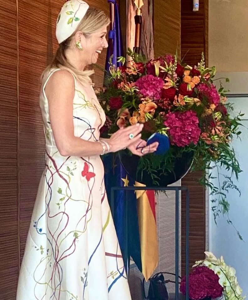 Van harte gefeliciteerd Hare Majesteit Koningin Máxima met haar verjaardag vandaag!
Wij wensen haar veel geluk, liefde en gezondheid samen met haar familie!

#koninginmaxima #queenmaxima