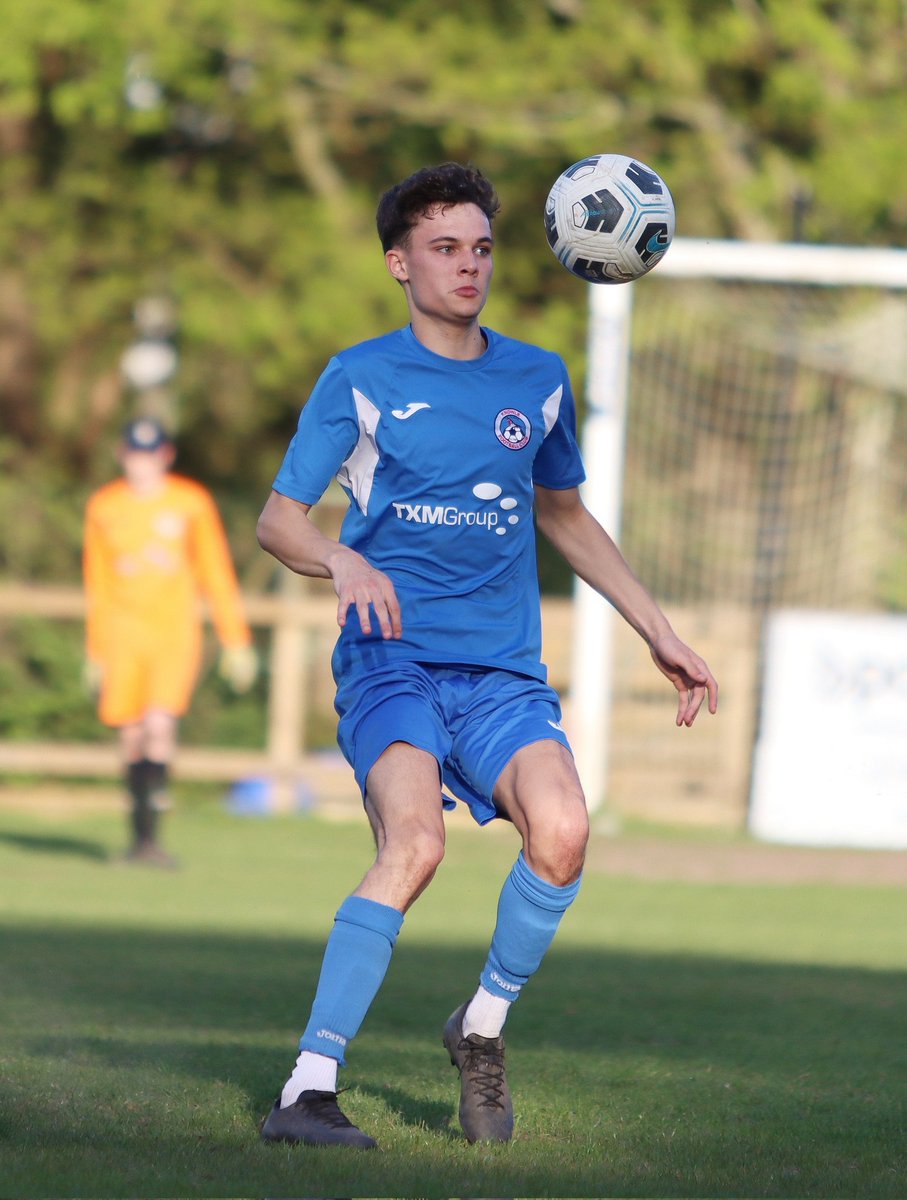 nutmegimages174's tweet image. Leafield Athletic Sundays vs Knowle Sunday (29/4/25)
Oakbourne & Coronation League; Division 4