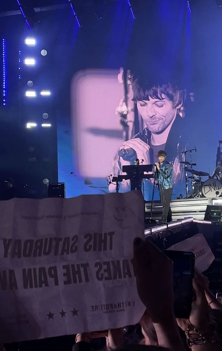 Louisargbot's tweet image. Hoy es sábado de mayo pero no ESE sábado de mayo