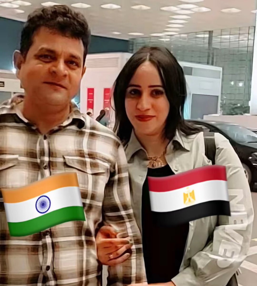 Jee7Xo's tweet photo. @1111004427l1ahP @missdior456 السواق الهندي اخذ مكان يااااظ 😂 https://t.co/uHxExv7Jlj