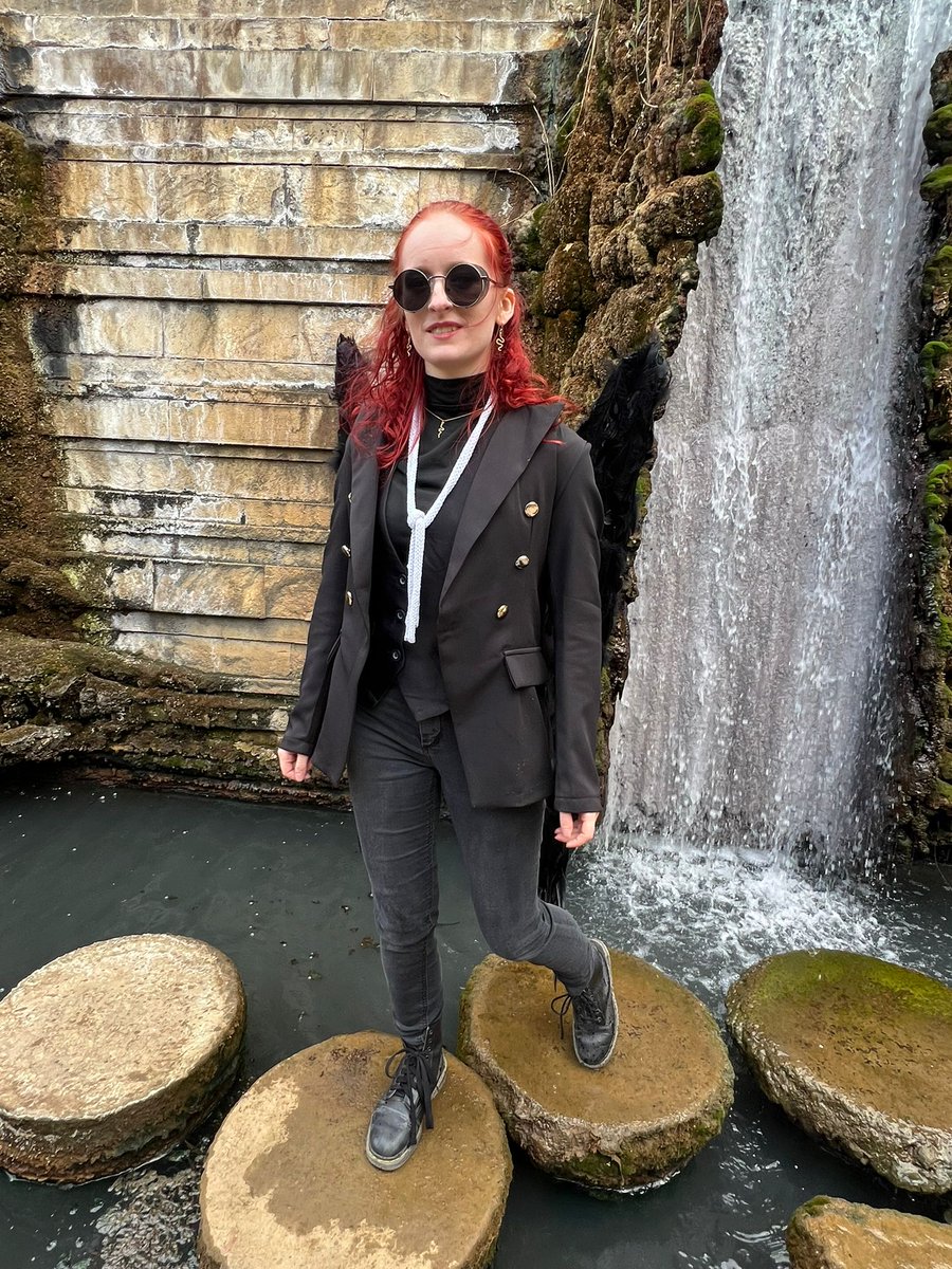 Lisa ✪ MET SEB AHHH tweet media