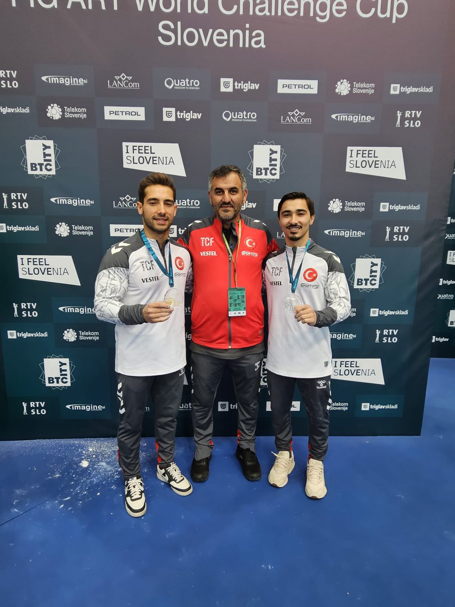 GSB_izmir's tweet photo. Artistik Cimnastik Dünya Kupası | Koper, Slovenya

Milli sporcularımız İbrahim Çolak ve Yunus Emre Gündoğdu,Halka Aleti finalinde tarihi bir başarıya imza attı!
İbrahim Çolak:14.033 puanla ALTIN MADALYA
Yunus Emre Gündoğdu:14.000 puanla GÜMÜŞ MADALYA
Tebrikler milli gururlarımız! https://t.co/aJNJ9oh71N