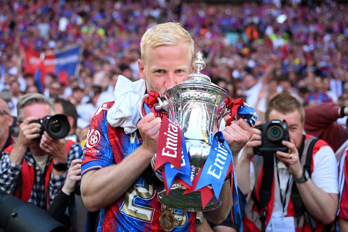 Steve Bloomer’s Washing tweet media