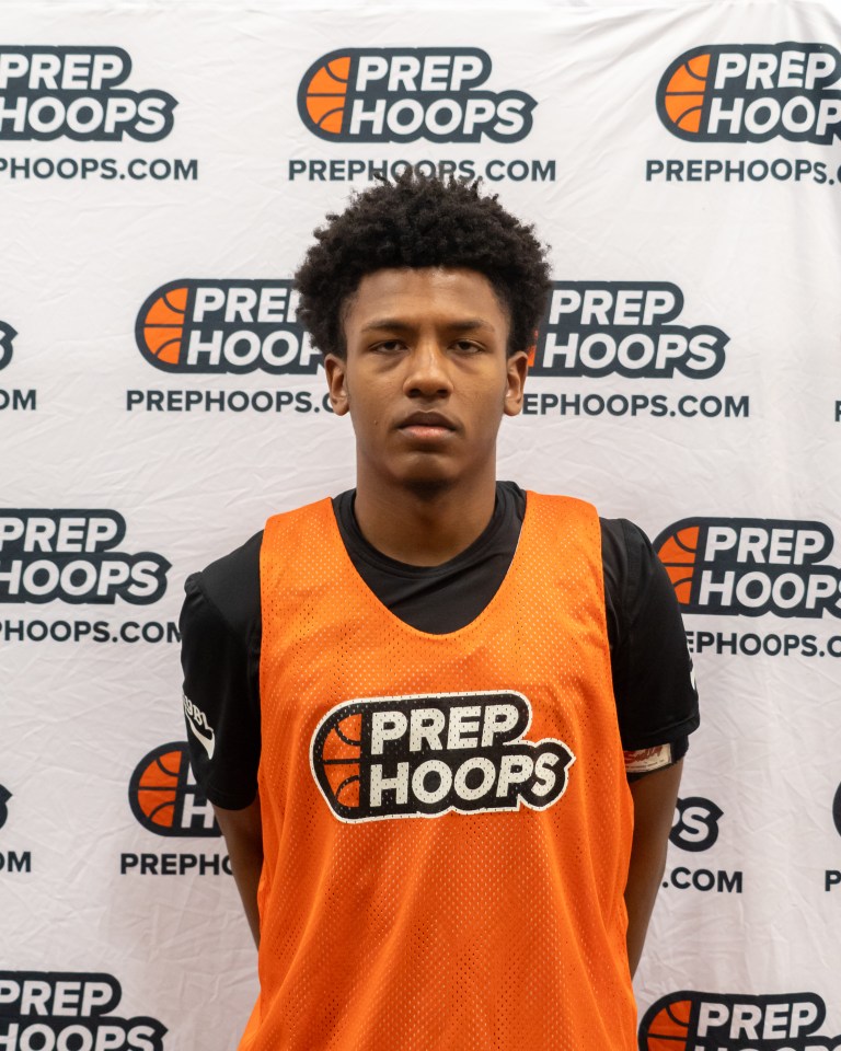 EHoopsSpotlight's tweet photo. Jaden Garwood, 6-5 combo guard for Midwest Stampede North, can score in bunches but is making a name for himself as a playmaker at the point guard position!
@GarwoodJaden @MidwestStampede
#MadeHoops #MemphisLive
#Basketball #Prospects https://t.co/X45ieycgIy