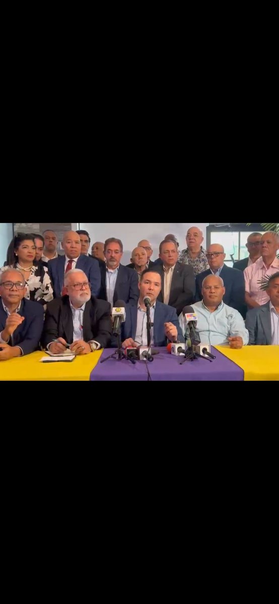 Un verdadero partido opositor se forja día a día, con compromiso y visión.
El PLD trabaja sin descanso para ser la alternativa que el pueblo exige #PLDNY #PLDconstruye <a href="/mayoescoto/">Mayobanex Escoto</a> <a href="/JohnnyPujols/">Johnny Pujols</a> <a href="/PLDenlinea/">PLD</a>