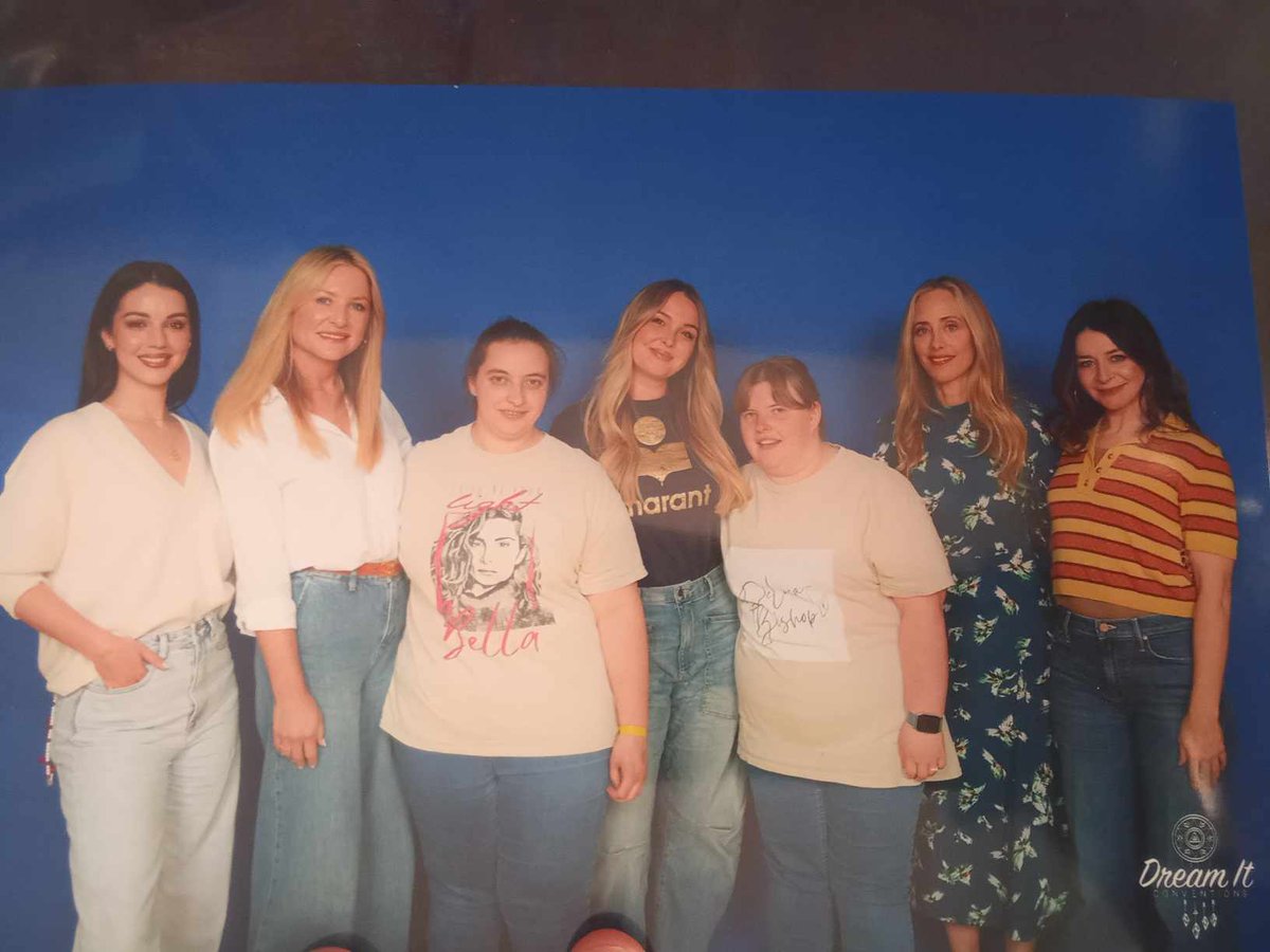 FlorentinI31667's tweet photo. #FRR3
#AdelaideKane #JessicaCapshaw #CamillaLuddington #KimRaver #CaterinaScorsone
#GreyDamon #DanielleSavre #StefaniaSpampinato #AlbertoFrezza #PeterPaige https://t.co/MdZ3PS7IM8
