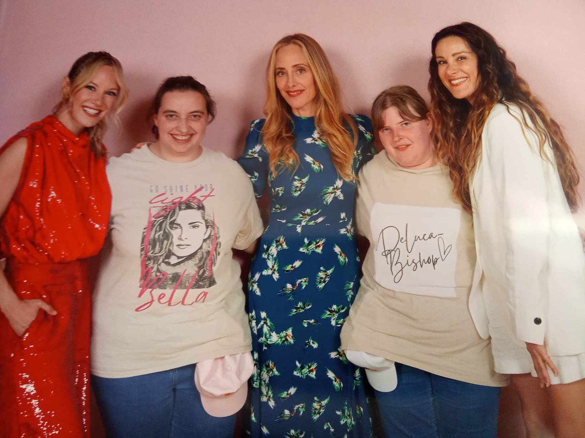 FlorentinI31667's tweet photo. #FRR3
#AdelaideKane #JessicaCapshaw #CamillaLuddington #KimRaver #CaterinaScorsone
#GreyDamon #DanielleSavre #StefaniaSpampinato #AlbertoFrezza #PeterPaige https://t.co/MdZ3PS7IM8