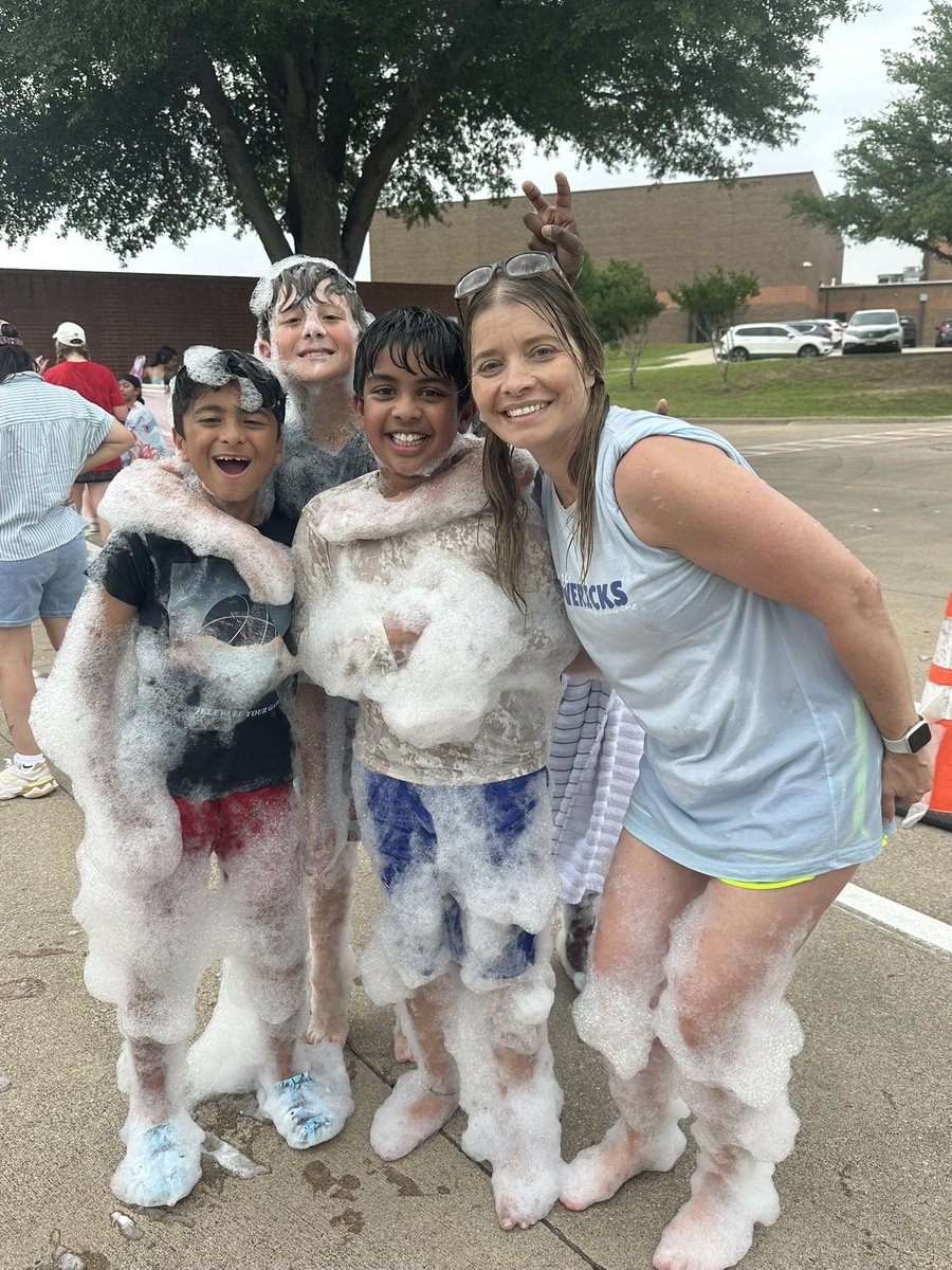 Tiffiny Houdek tweet media