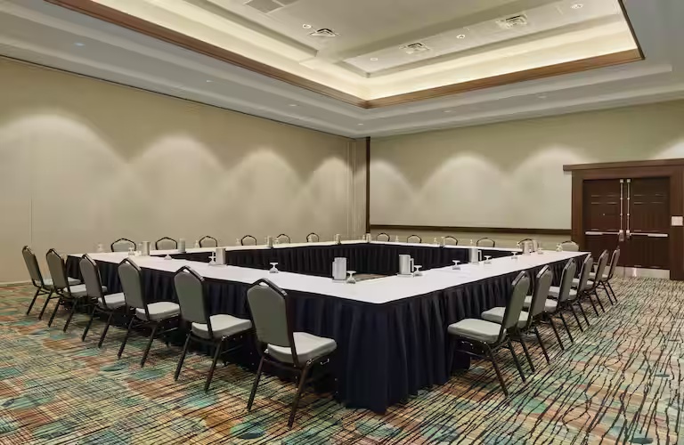 Embassy Suites Lake Buena Vista South tweet media