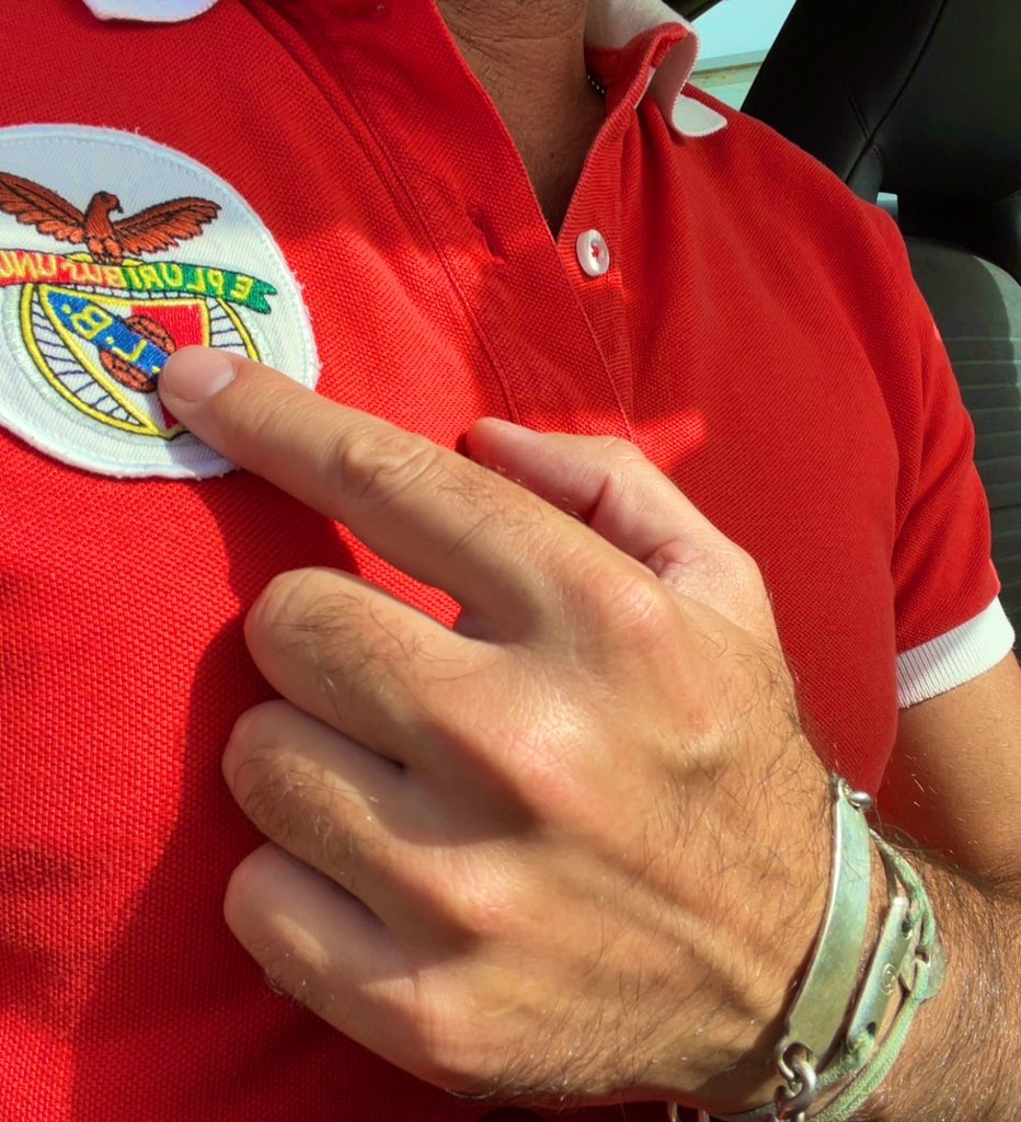 pedroslb_pt's tweet image. Se tenho fé? Sempre! 
Se tenho dúvidas? Infelizmente hoje tenho que ter.
Até ao último minuto, é ter fé e colocar sempre o clube à frente das pessoas que o dirigem.
E às vezes, as melhores coisas acontecem quando menos se espera.

#RumoAo39 
#EPluribusUnum 🔴 🦅 ⚪️