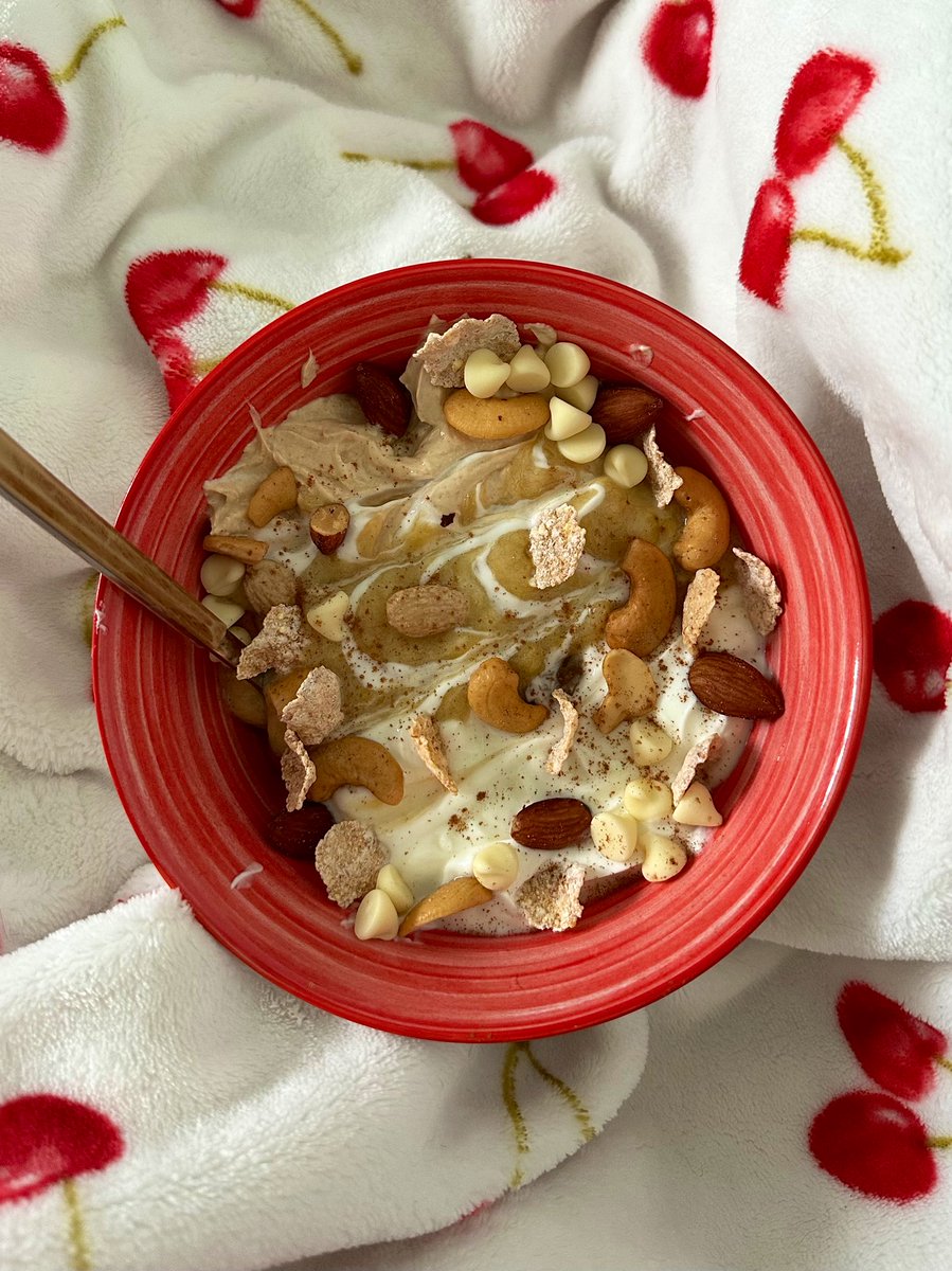 c0ll4rr's tweet photo. spiced chai oats to cure hangover 🫖🫖🫧 #foodtwt https://t.co/4UUQ97O8i0