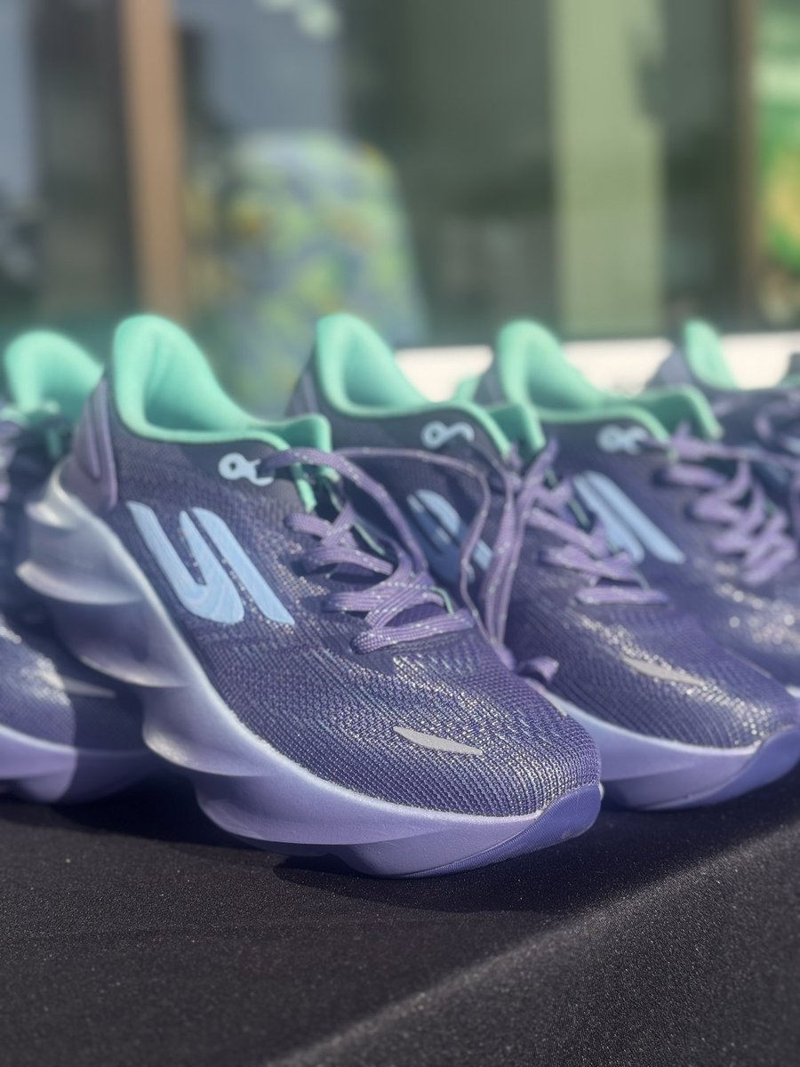 Skechers Named Official Footwear Partner of #baytobreakers Powered by <a href="/windsurf_ai/">@windsurf</a> 2025 Footwear Leader Joins as New Sponsor for San Francisco’s Most Iconic Footrace On Sunday, May 18

davidperry.com/newsroom/skech…