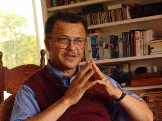 Podcast #217 – David Levering Lewis  
In this episode, Pulitzer Prize-winning author and National Humanities Medal recipient David Levering Lewis discusses his latest book, THE STAINED GLASS WINDOW: A Family History as the American Story: 1790-1958.

#biographer #lifewriting