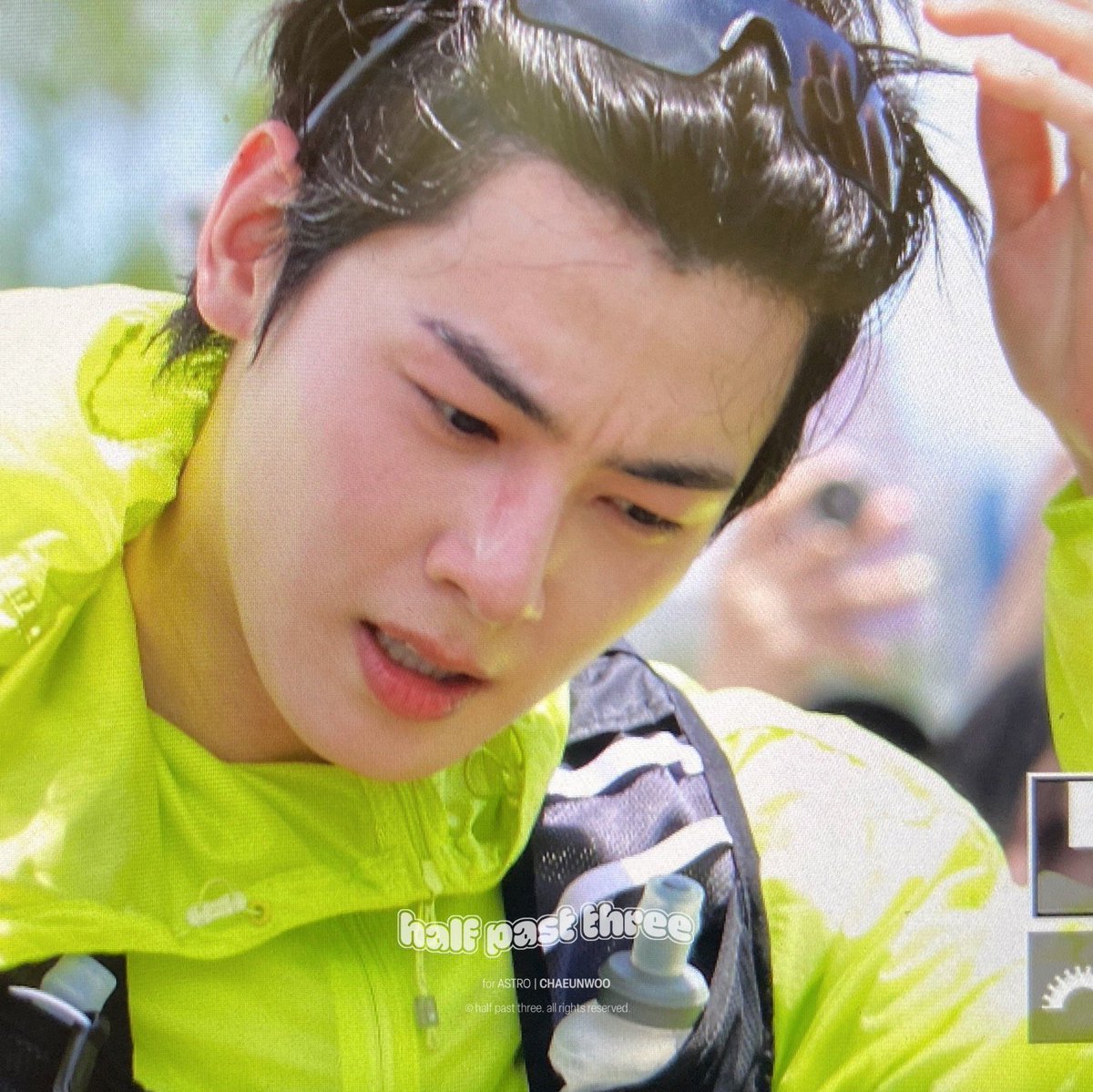 eunwoo loml tweet media