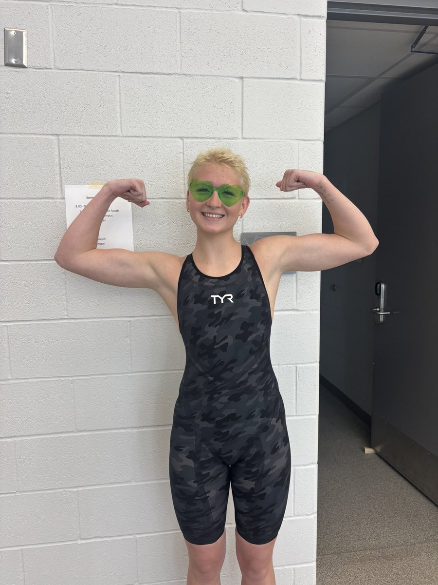 DerbySwimDive's tweet photo. LEAGUE RECORD
Ridlee Parkhurst takes the 100 freestyle League record with a time of 54.34 https://t.co/7skcVY0cuP