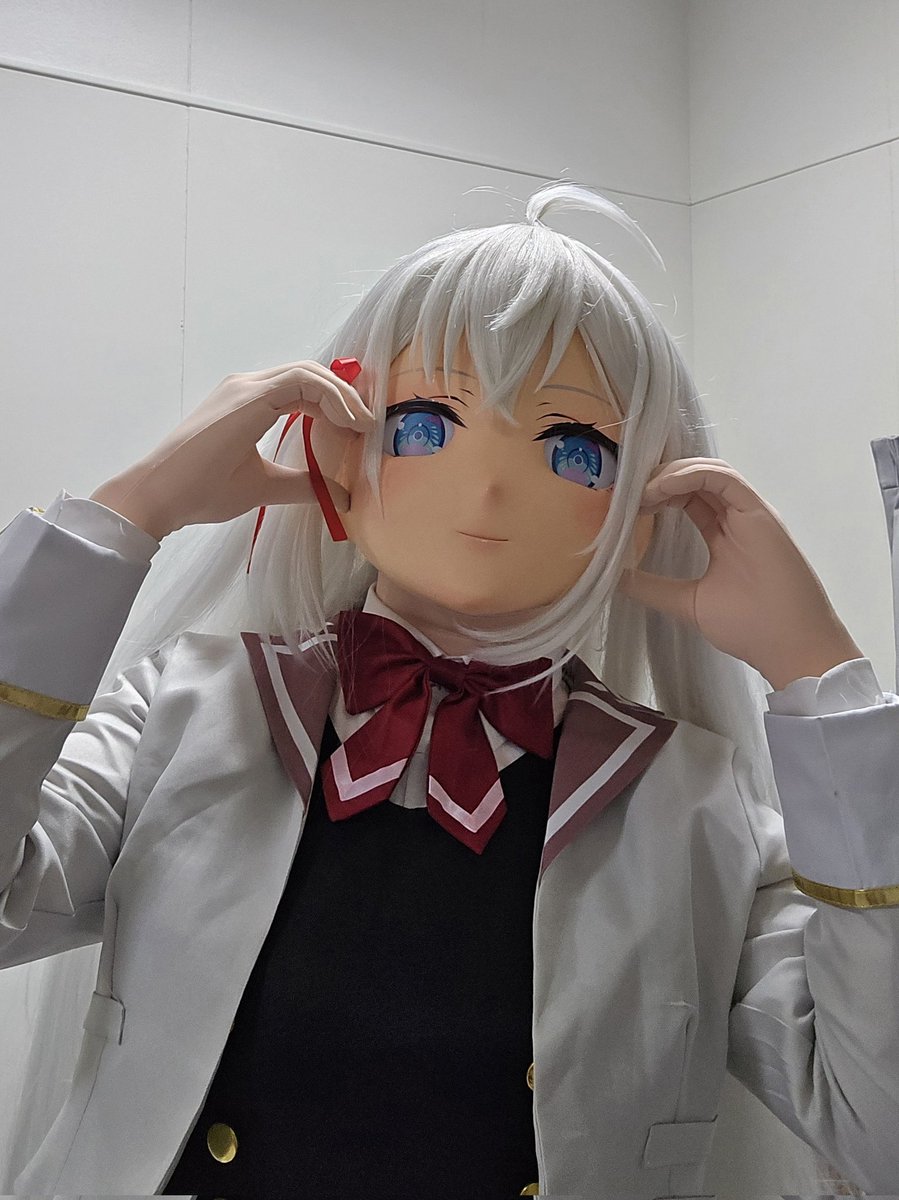 ♥️❤️🧡💚💙
---
逛完成大看到一群可愛的娃 回家後按捺不住也變啦 哈哈