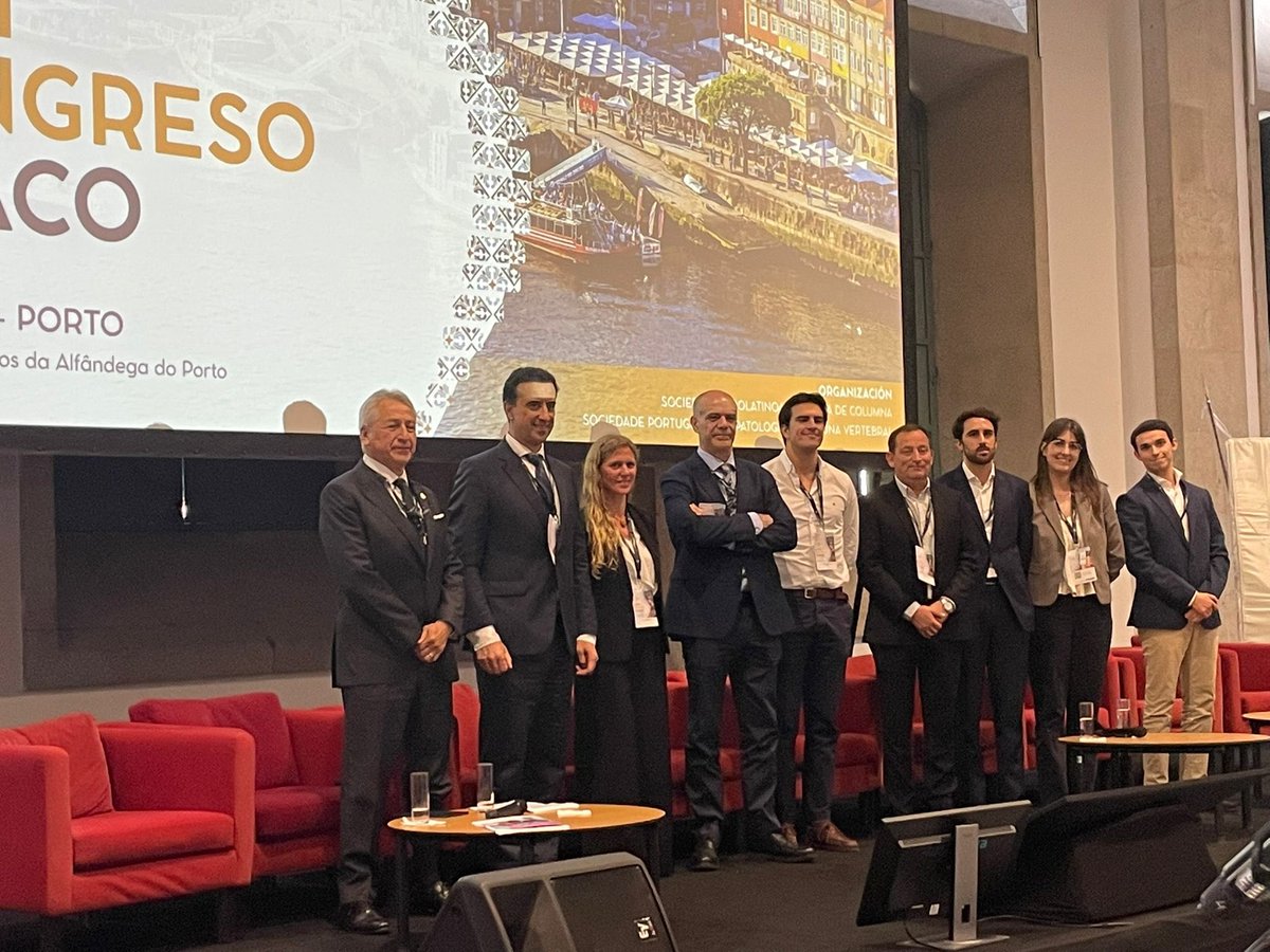 cot_hsll's tweet photo. Participacion de la Unidad de Columna de @SonLlatzer en el Congreso Internacional Ibero Latino Americano de Columna en Oporto 2025. @ibsalut @cot_hsll https://t.co/OOWPBB2uuK