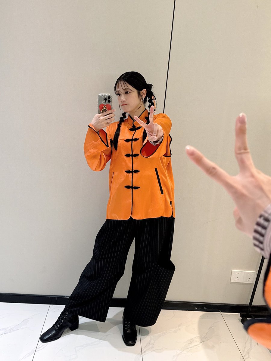 小泉萌香 広州ファンミーティング アクスタ2種セット 広州ファンミーティング2025 ありがとうございました✨ 昼は袴っぽく