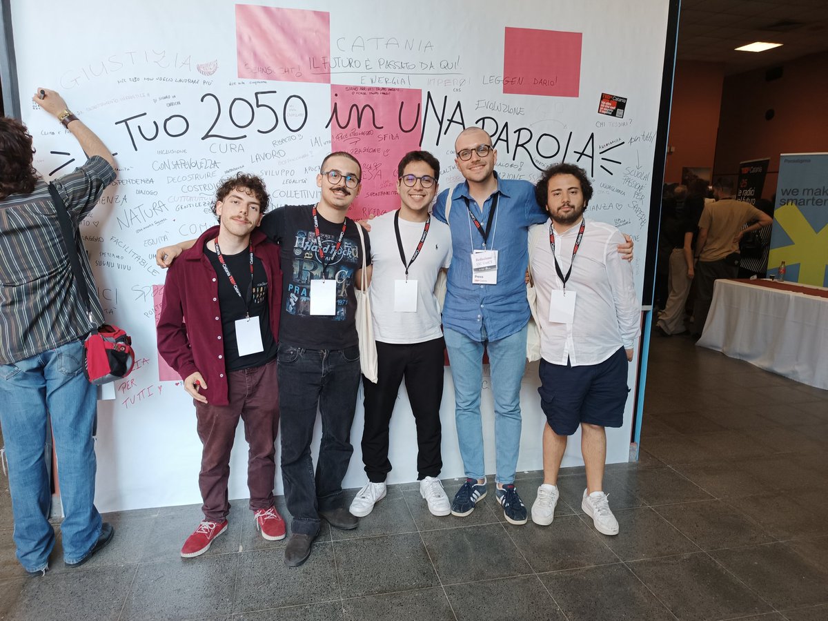 Scuola Superiore (@ssc_unict) on Twitter photo "Il #futuro non è qualcosa che accade, ma qualcosa che costruiamo #insieme" <a href="/VincenzoCardaci/">vincenzo cardaci</a> <a href="/AlumniSSC/">AlumniSSC</a> a <a href="/TEDxCatania/">TEDxCatania</a> #TED #TEDx #TEDxCatania #TEDxSSC #SSC #Catania #UniCT "Il #futuro non è qualcosa che accade, ma qualcosa che costruiamo #insieme" <a href="/VincenzoCardaci/">vincenzo cardaci</a> <a href="/AlumniSSC/">AlumniSSC</a> a <a href="/TEDxCatania/">TEDxCatania</a> #TED #TEDx #TEDxCatania #TEDxSSC #SSC #Catania #UniCT