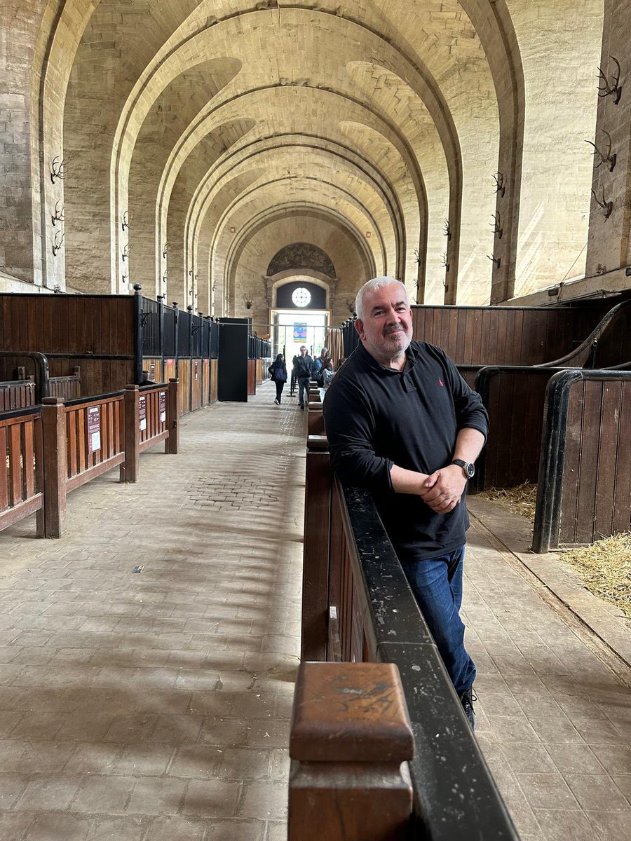 Marc Minkowski (@minkowski_marc) on Twitter photo Jouer dans une écurie? Mon rêve absolu se réalise au Dôme des écuries de Chantilly, avec Rameau et Mozart. L'inspiration est totale !!!
Un week end entier consacré à mes chers <a href="/mdlgrenoble/">Les Musiciens du Louvre - Marc Minkowski</a> et votre serviteur … quelle chance ! Jouer dans une écurie? Mon rêve absolu se réalise au Dôme des écuries de Chantilly, avec Rameau et Mozart. L'inspiration est totale !!!
Un week end entier consacré à mes chers <a href="/mdlgrenoble/">Les Musiciens du Louvre - Marc Minkowski</a> et votre serviteur … quelle chance !
