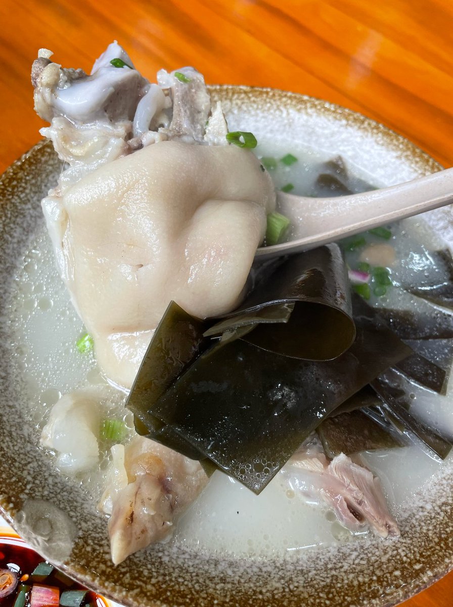 PoopNote_'s tweet photo. In Chongqing these days, the food's amazing! Delicious dishes that hit the spot without breaking the bank. My Guizhou - style taste buds are loving it here.🥄👍
#poop #PoopNote #GutHealth #AppRecommendation #UsefulApp #MyMustHaveApps #LifestyleApp #ChineseFood #chongqing https://t.co/ZHVs3hQ03x