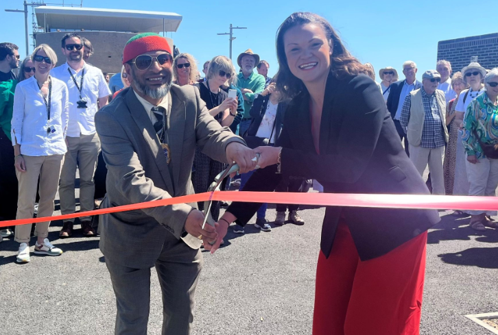 HoveAnd32991's tweet photo. The £13.7 million new #Hove Beach Park has been officially opened, with a weekend of free activities to mark the occasion. Find out more ... 
https://t.co/4IFgS4dYN5 https://t.co/nUMPuFFBEk