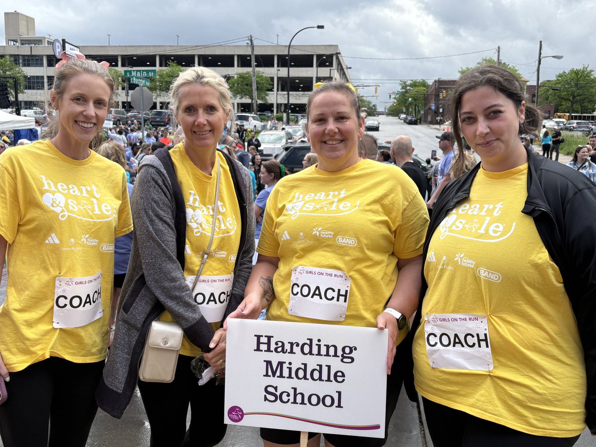 MrsAxford's tweet photo. @LkwdHarding Heart and Sole is in Akron and ready to run! #GirlsOnTheRunIsSoMuchFun https://t.co/hjgTNy1RXZ