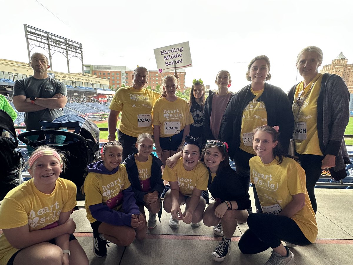 MrsAxford's tweet photo. @LkwdHarding Heart and Sole is in Akron and ready to run! #GirlsOnTheRunIsSoMuchFun https://t.co/hjgTNy1RXZ