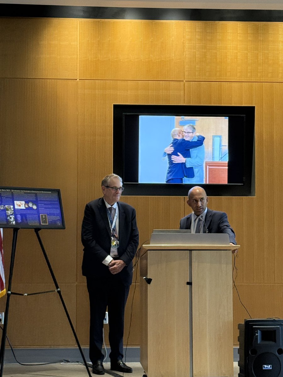 Benjamin Elder, MD/PhD (@beneldermd) on Twitter photo Honored to present <a href="/HopkinsNsurg/">Johns Hopkins Neurosurgery</a> celebration of #DrHenryBrem. Amazing to see so many old friends, colleagues, and national neurosurgical leaders all from <a href="/HopkinsNsurg/">Johns Hopkins Neurosurgery</a> @HopkiSpine. Looking forward to seeing all the great work by <a href="/BettegowdaMDPHD/">Chetan Bettegowda</a> as he begins as the new chair. Honored to present <a href="/HopkinsNsurg/">Johns Hopkins Neurosurgery</a> celebration of #DrHenryBrem. Amazing to see so many old friends, colleagues, and national neurosurgical leaders all from <a href="/HopkinsNsurg/">Johns Hopkins Neurosurgery</a> @HopkiSpine. Looking forward to seeing all the great work by <a href="/BettegowdaMDPHD/">Chetan Bettegowda</a> as he begins as the new chair.