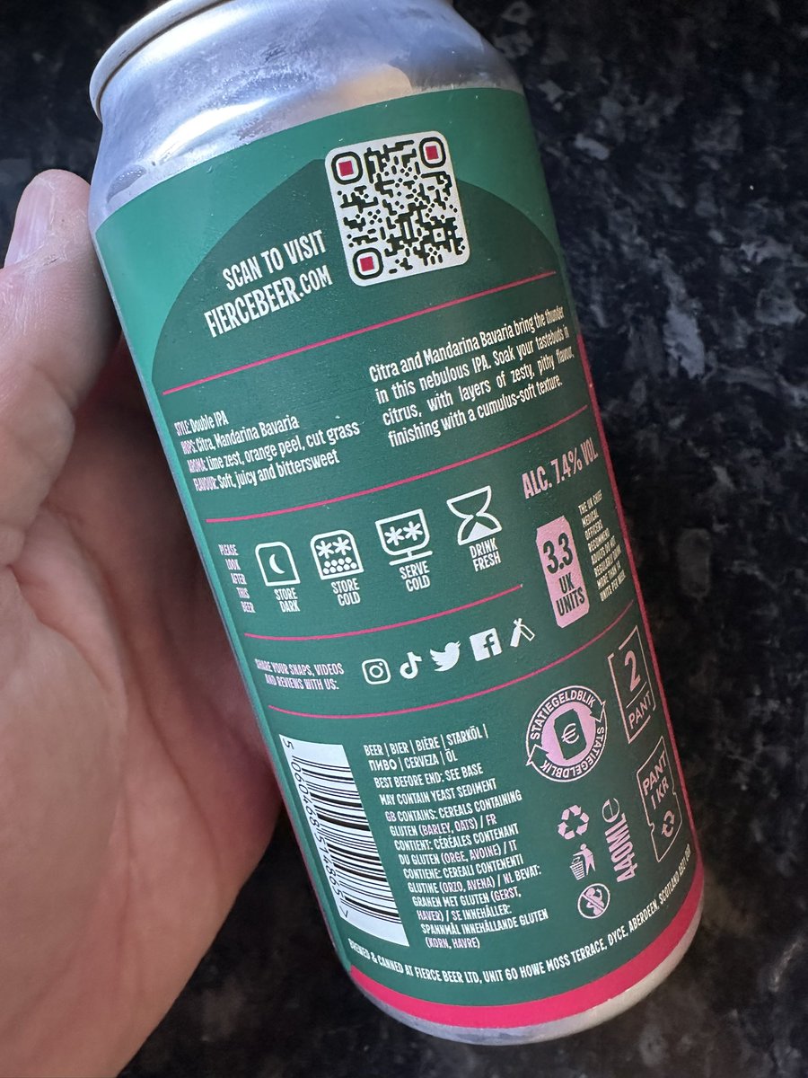 s77tux's tweet photo. Next #BeerForToday is @fiercebeer #CloudCover (DIPA, 7.4% ABV, 440ml) Pale gold, very hazy appearance; fresh cut grass aroma; juicy mouthfeel; orange citrus taste followed by hint of lemon aftertaste. Lovely and refreshing for this sunny day! #NowDrinking #CraftBeer #Slàinte https://t.co/dnFiY6g7oV