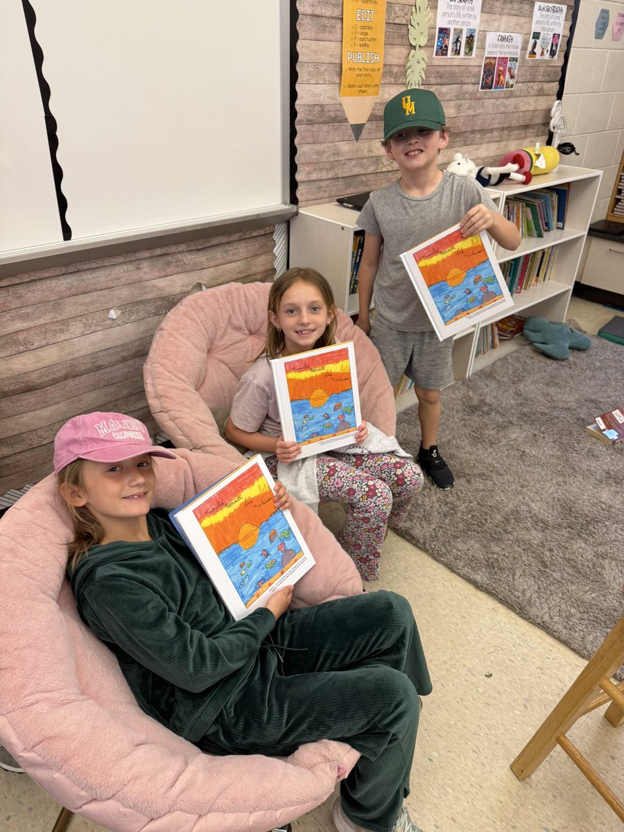 ClassWithMissK's tweet image. I am so thankful for @studentreasures and what they do! I have made publishing a class book a yearly tradition. Here are some of my #proudauthors from this year! 🤍📚