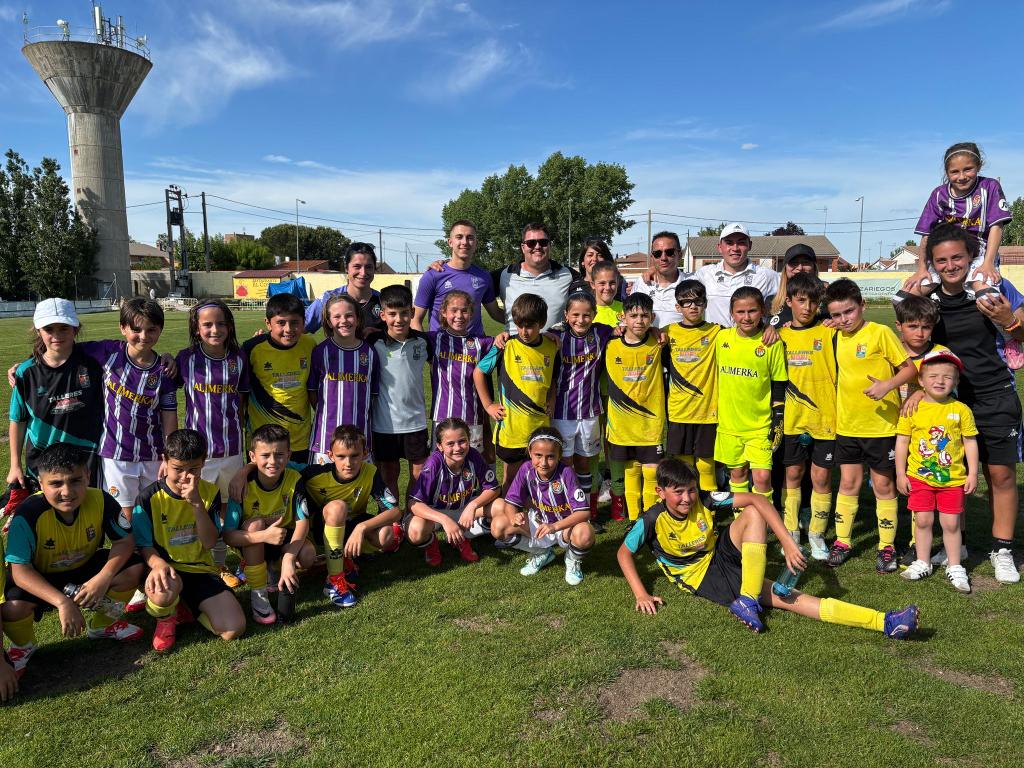 RVfemenino's tweet photo. 🔜🏆 ¡A la final!

Un igualado encuentro ante los anfitriones, el CD Mojados, se resolvió en penaltis a favor de las blanquivioleta.

#pucela #RVFemenino https://t.co/wBCOpEaa5z