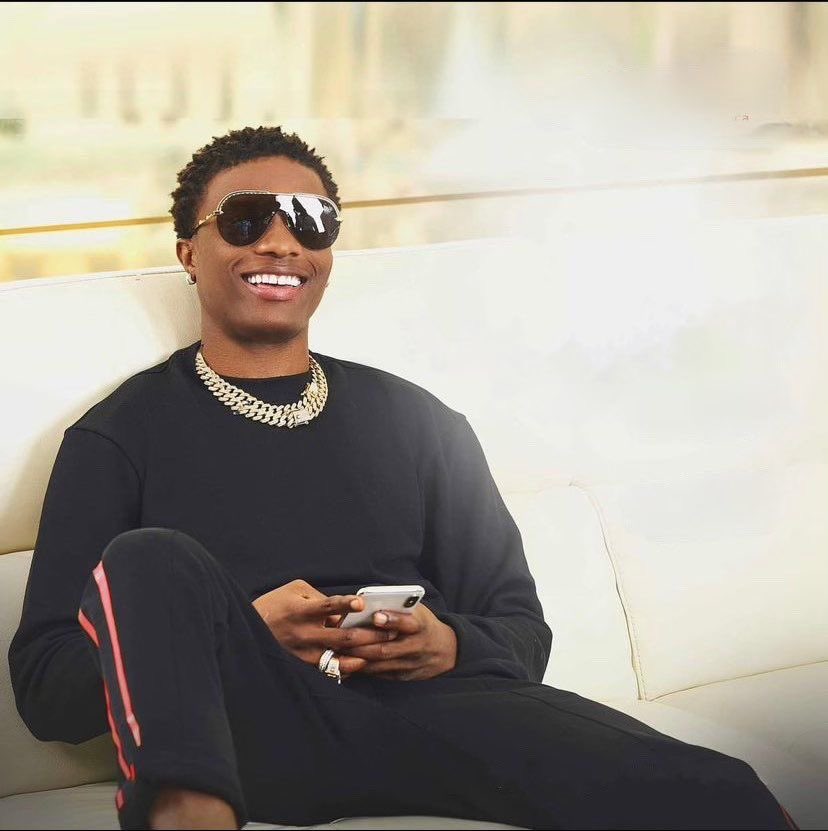 santonclip's tweet photo. Shades on, looking icy, no dey whine me https://t.co/HEAo1cn59H