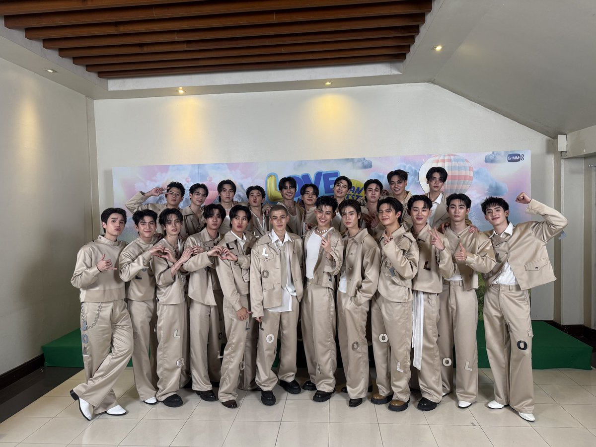 กษิบ๊อง (ปลูกผลเขือเทศ) tweet media