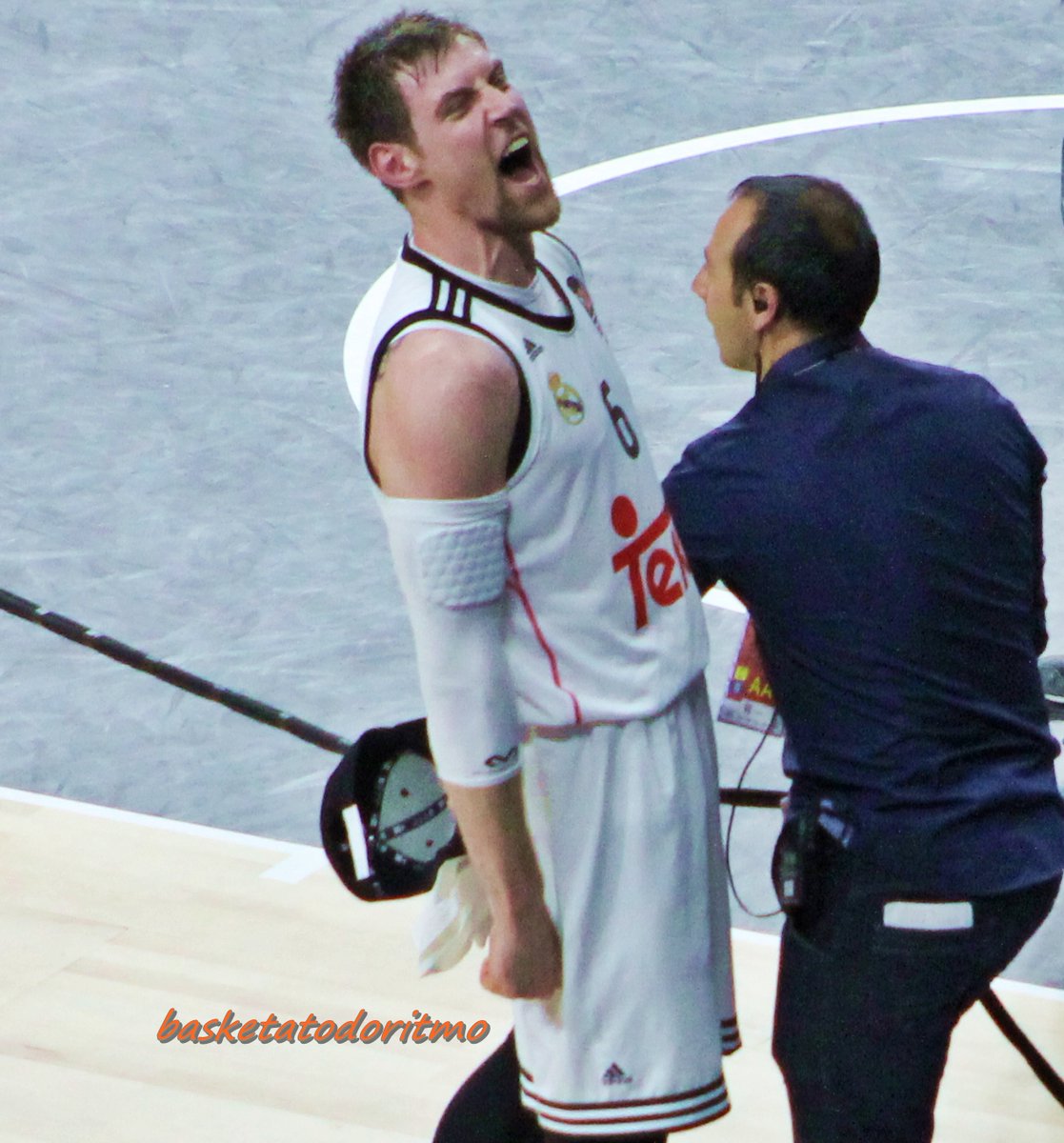 BasketatodoRitm's tweet photo. El MVP de la Final Four de hace 10 años: @SoyElChapu . Qué grande!👏👏🙌🙌 https://t.co/lqQKVgwX2j