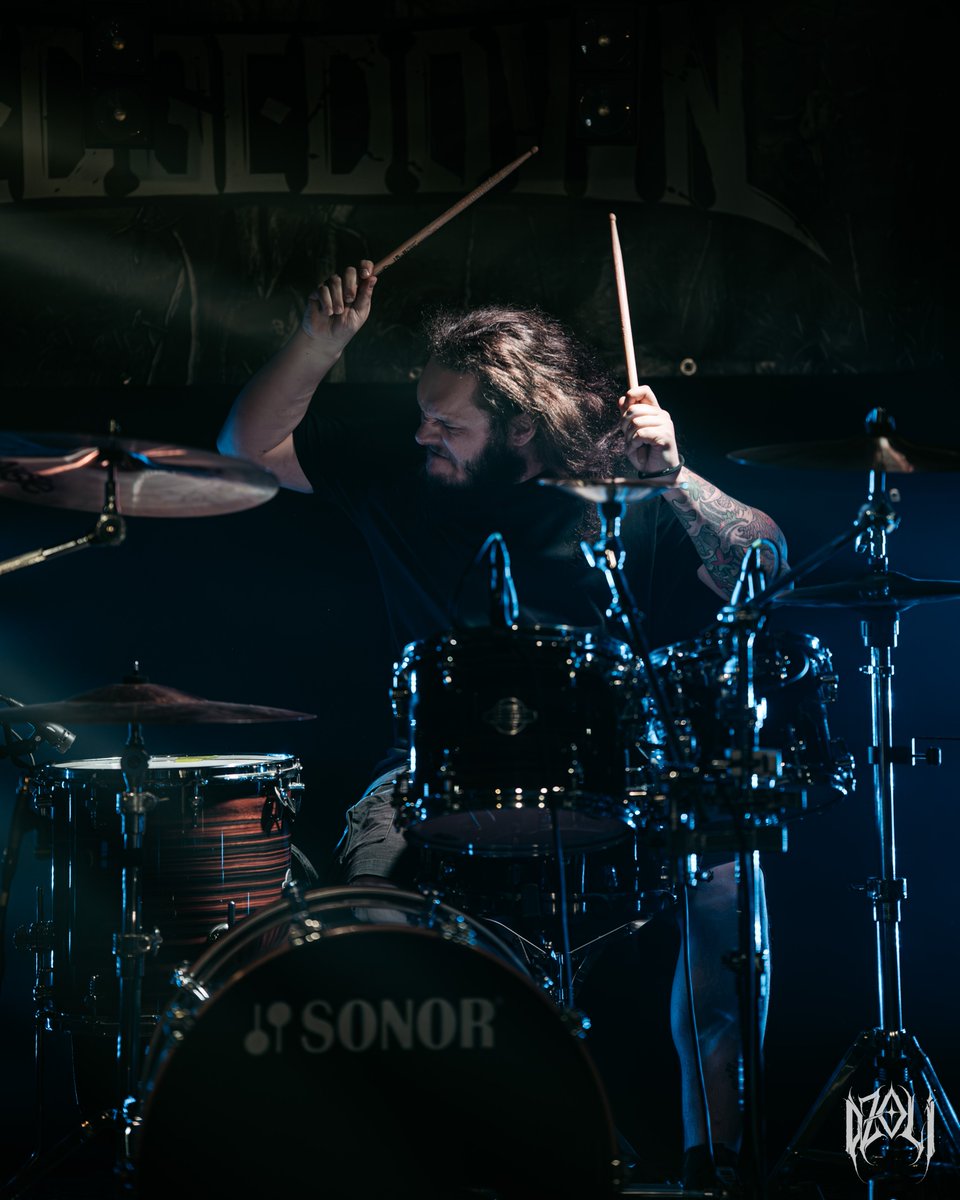 sledgedown's tweet photo. 🇵🇱🔥CZESKI FEST 2.5.🔥🇨🇿

📍   #overtheunderpub
📸 Dzoli (Oliwia Piwko)

#sledgedownofficial #heavymetal #groovemetal #deathmetal #solarguitars #ibanezbass #paistecymbals #metalvocalist #dreadhead #livemusic #gig #Poland #Bydgoszcz #eurotrip #czechband https://t.co/3L5nrAfoJj